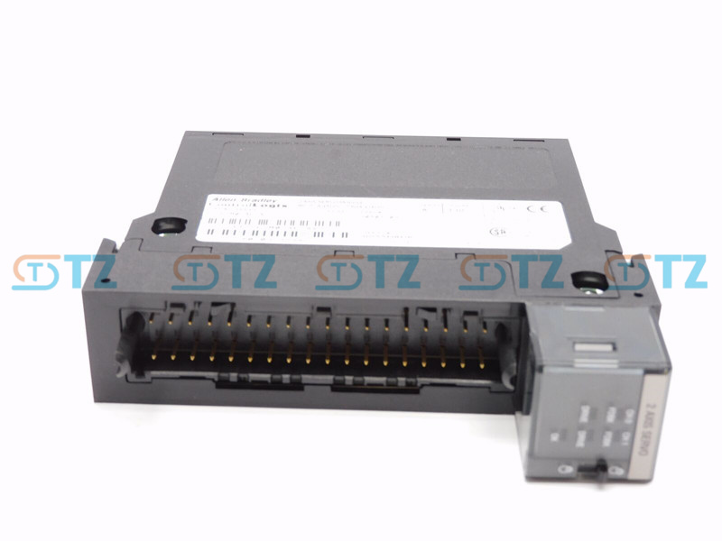 1756-M02AE module